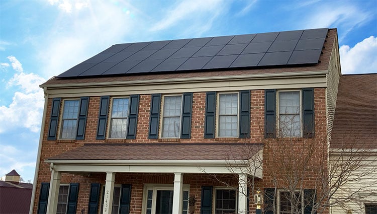 House-with-black-solar-panels