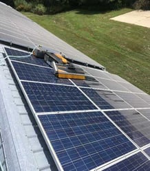 Solar-Panel-Cleaning-Robot_1