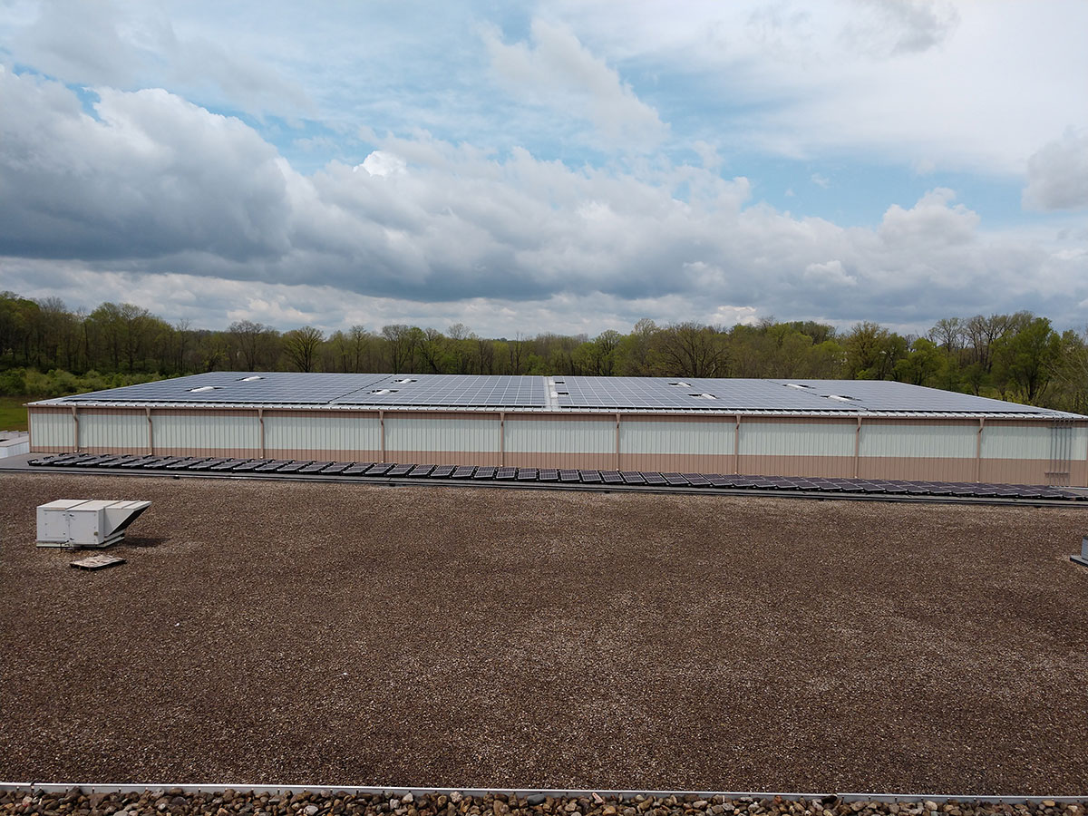 Quantam Metals installs 862 solar panels