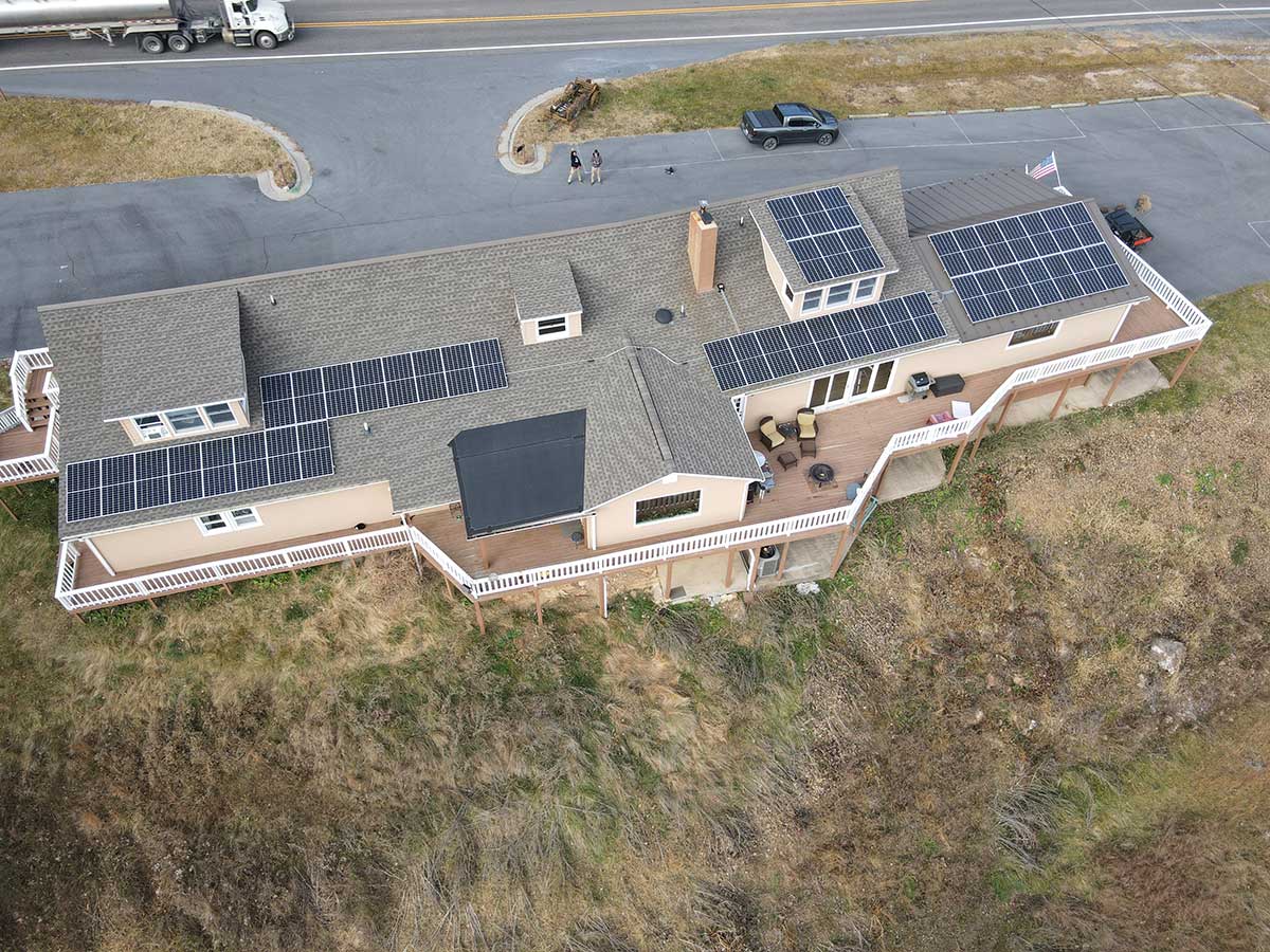 Luray Homeowner Installs Solar